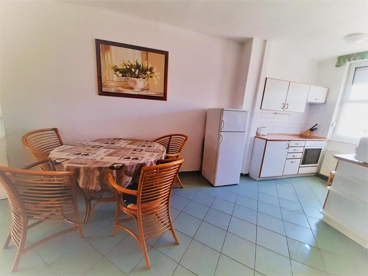 Max Thermal Apartman Héviz Zewnętrze zdjęcie